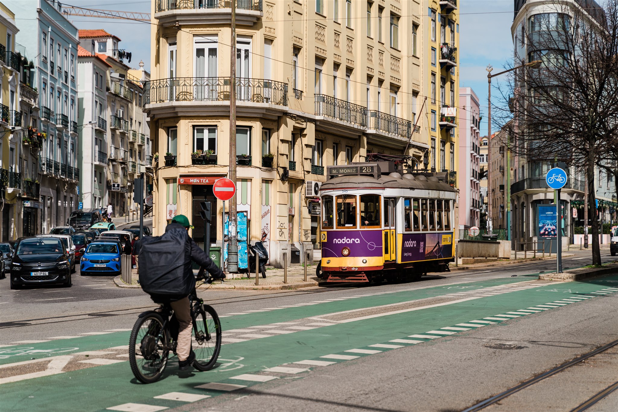 Which Neighborhoods in Lisbon Are Best For Public Transit Access?